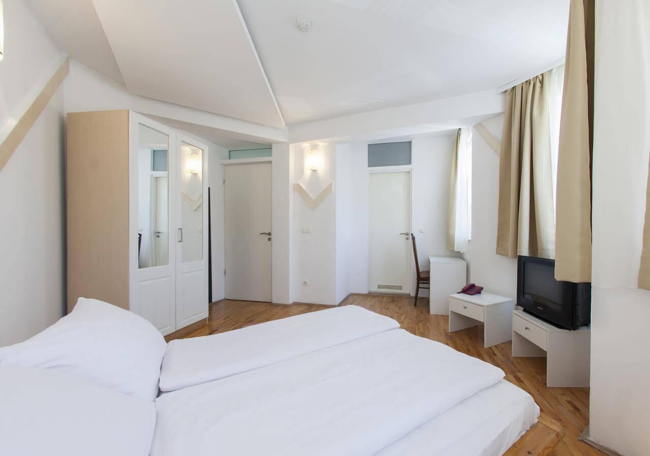 Hostel Hayat Sarajevo Ngoại thất bức ảnh